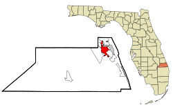 Martin County Florida Incorporated and Unincorporated areas Stuart Highlighted.svg