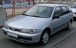 Nissan Almera Fünftürer (1995–1998)