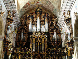 Organs in Basilica of St. Mary in Leżajsk.jpg