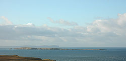 Blick von South Ronaldsay zur Insel Swona im Pentland Firth