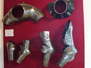 Armor elements in Muzeum Zagłębia.JPG