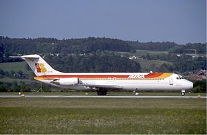 McDonnell Douglas DC-9-32 am Flughafen Zürich, Mai 1985