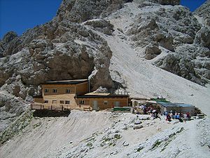 Bauarbeiten an der Grasleitenpasshütte (Juli 2007)