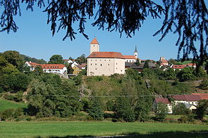 Trausnitz im Tal Burg.JPG