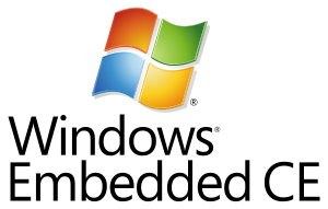 Logo: das neue stilisierte Windows-„Fenster“, bestehend aus einem mit Abstandslinien geviertelten Quadrat, die vier Flächen in den Farben Rot, Grün, Blau und Gelb gehalten, vertikale Linien gerade nach rechts geneigt, Horizontallinien als „wehende“ Wellenlinie mit unterstützender 3D-Oberflächenstruktur; rechts daneben im Design ähnlich wie Windows NT 4.0 gehalten der Schriftzug „Windows(R) CE“ (im Fettdruck, serifenlos), über den ersten drei Buchstaben der kleinere Schriftzug „Microsoft (R)“