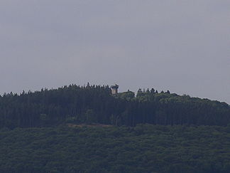 Der Herzberg von Bad Homburg aus gesehen