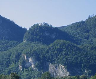 Petersberg von Flintsbach aus gesehen