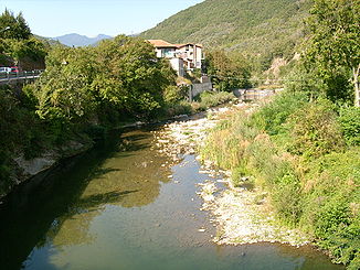 Der Fluss nahe Vessalico