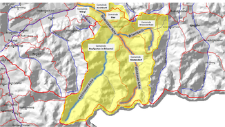 Die Grafik zeigt die von Süden kommenden Zuflüsse Kelchsauer Ache (blau leuchtend) und Windauer Ache (rot leuchtend), die Brixentaler Ache (orange) entspringt als Brixenbach (violett) in Brixen im Thale und mündet in Wörgl in den Inn. Gelb eingefärbt ist das Einzugsgebiet der Brixentaler Ache.