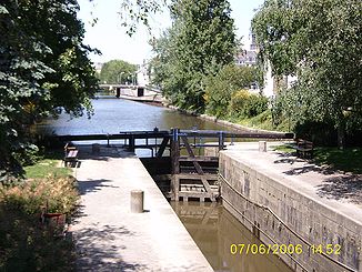 Das Mündungsstück der kanalisierten Ille in Rennes