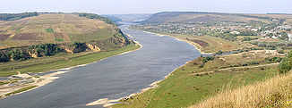Mündung des Seret (rechts im Bild) in den Dnjestr bei Gorodok