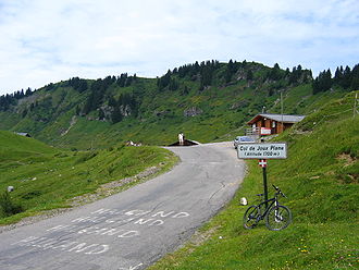 Col de Joux Plane, Blick nach Westen.Der höchste Punkt liegt rechts oberhalb.