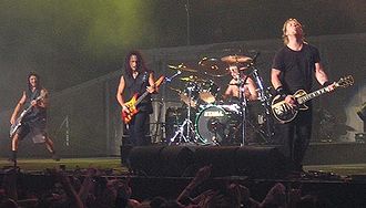 Metallica live in London, 2003. Von links nach rechts: Robert Trujillo, Kirk Hammett, Lars Ulrich, James Hetfield.