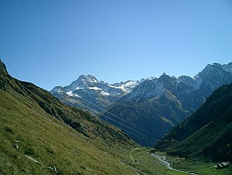 Aufstieg zum Septimerpass von der Südseite, im Hintergrund das Bergell