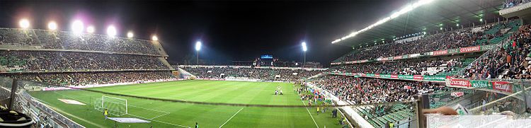 Der Innenraum des Estadio Benito Villamarin (2. Februar 2008)
