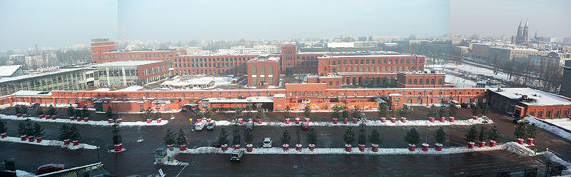 Panorama-Blick von andel's-Hotel auf das Gelände der Manufaktura (2010)