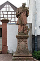 Nepomuk-Statue, Türpfosten