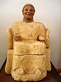 DSC00432 - Statua cineraria etrusca - da Chiusi - 550-530 aC.jpg
