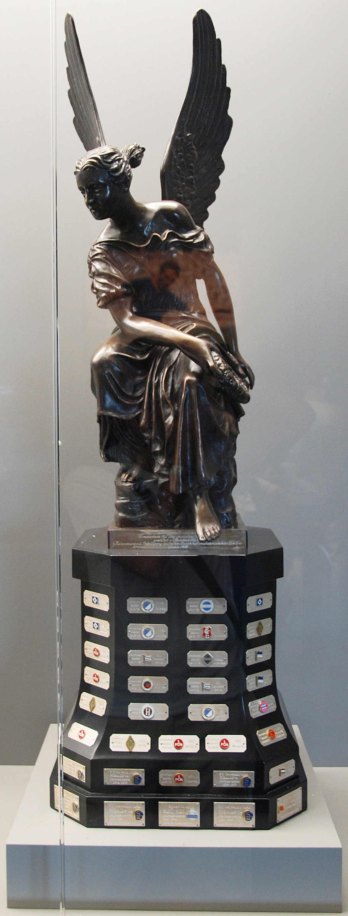 Victoria Pokal Victoria Pokal